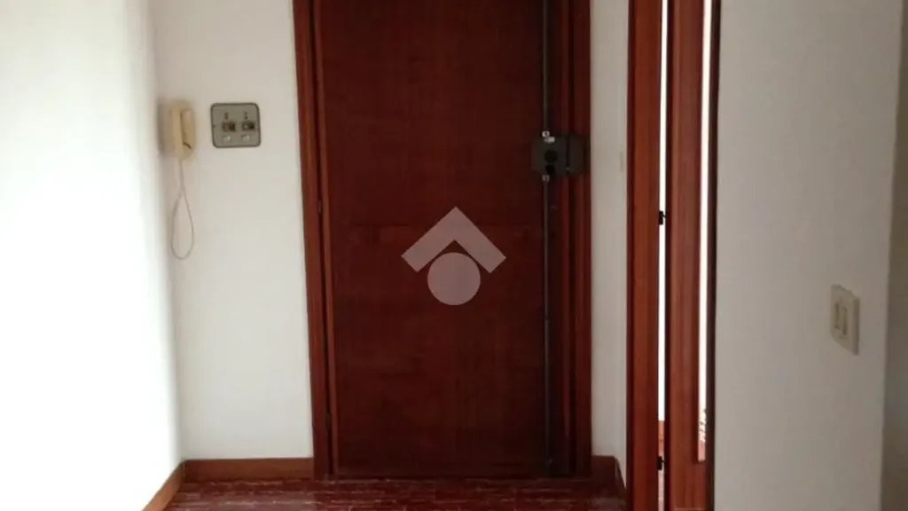 Esik - Apartment with Balcony in Ladispoli