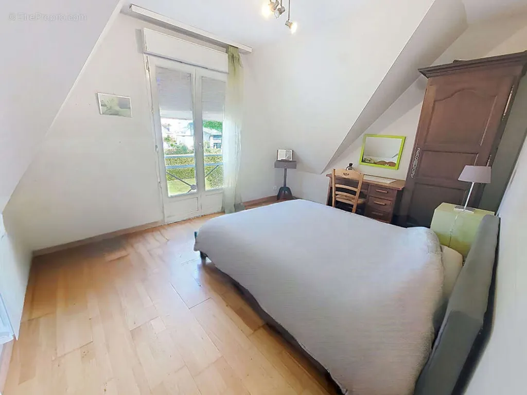 Maison 7 pièces à Benouville