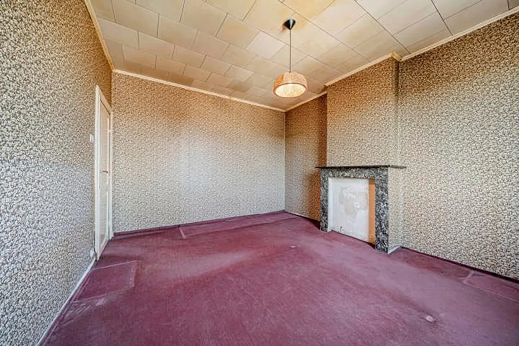Toad - House to Renovate with Terrace in Angleur
