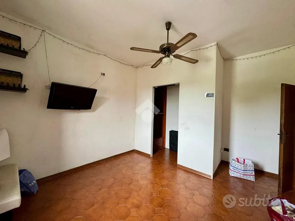 Chambres - 4-Room Apartment with Terrace in Quarrata