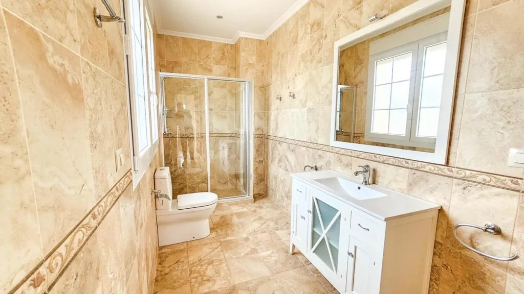 Salles de bain - Luxury Villa with Pool in Cabo Roig