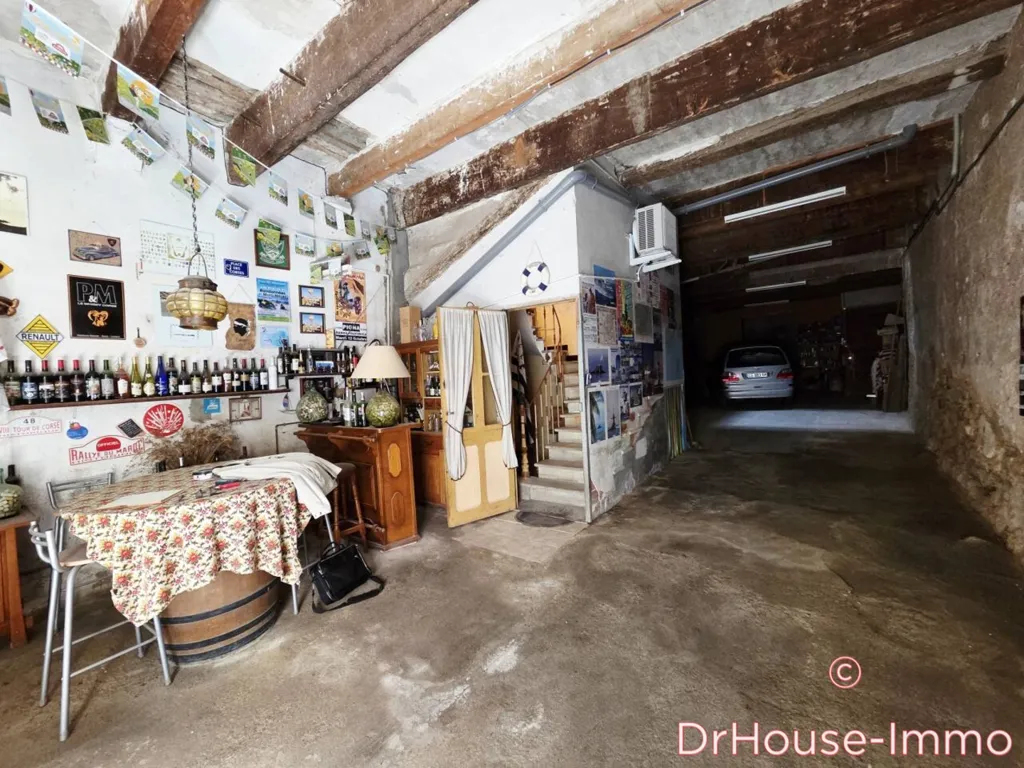 Pièces - Maison de Caractère avec Garage à Cruzy