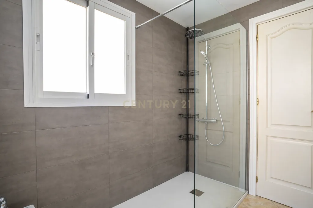 Salles de bain - Chalet with Pool and Terrace in Fuengirola