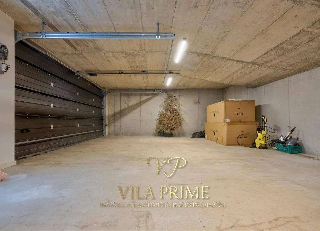 Garage - Luxury Villa with Sea Views in Cabrils
