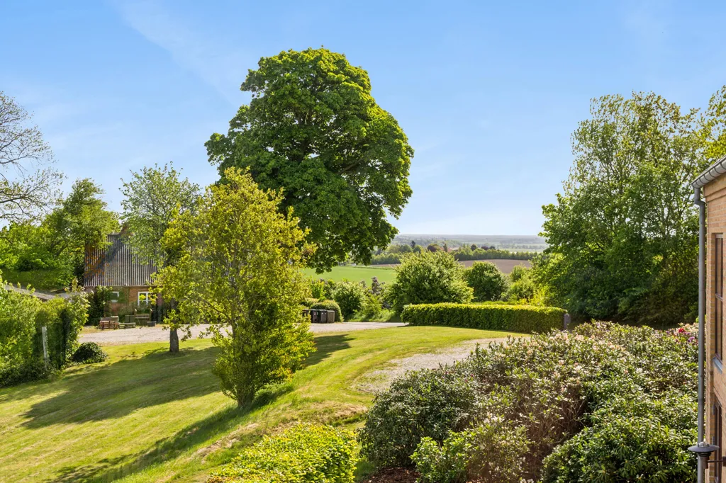 Aed - Distinctive House with Pool in Mellerup
