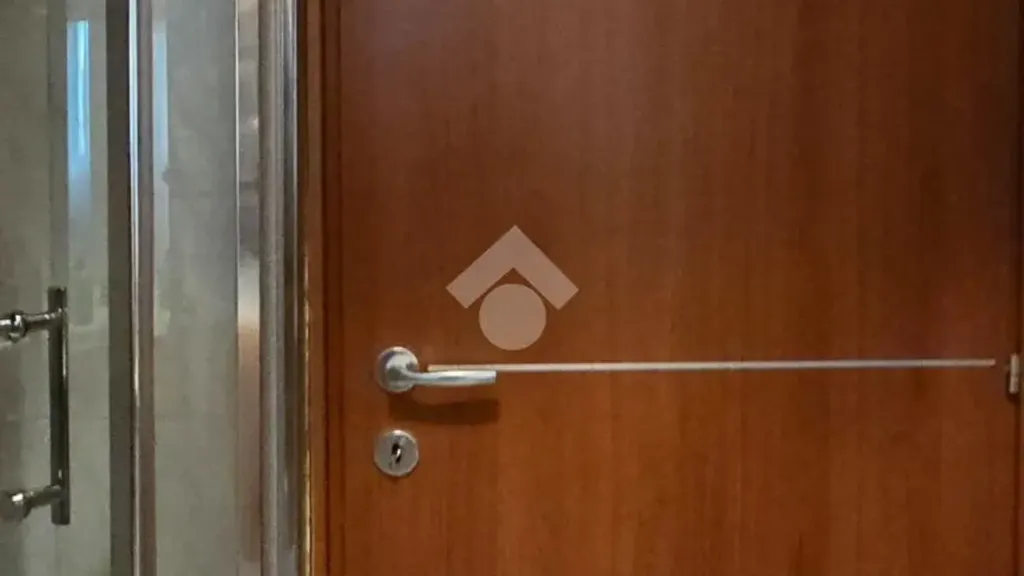 hallway_entrance