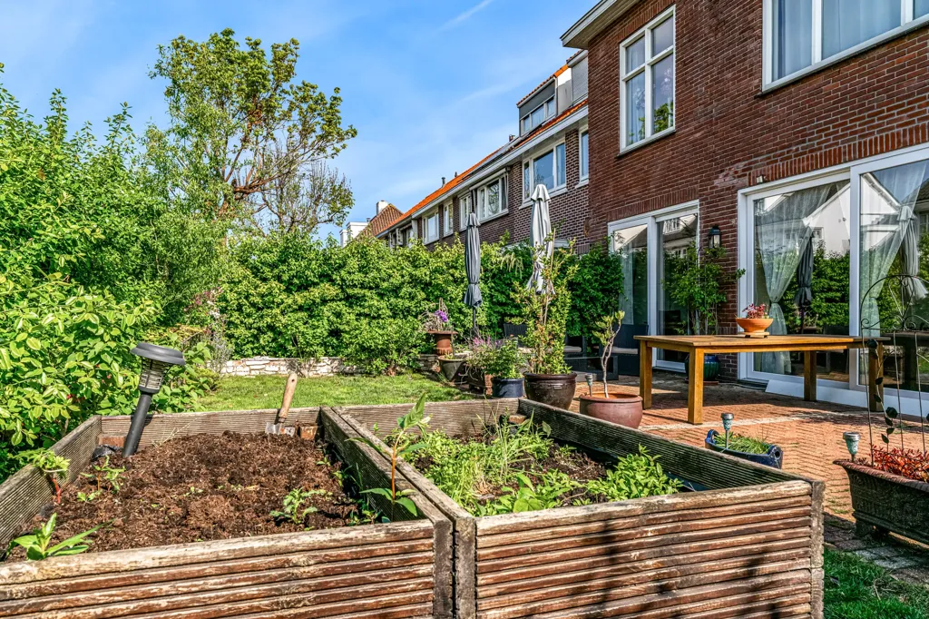 Jardin - Modernised 1930s House with Garden in Leiderdorp