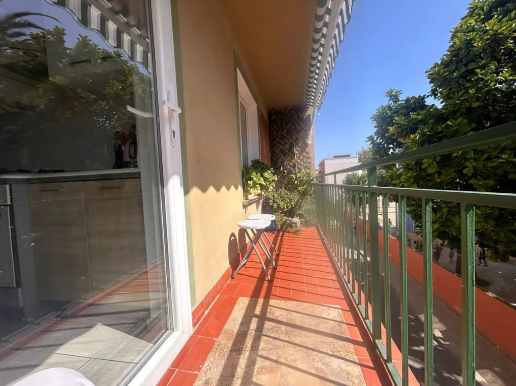 Balcon - Renovated Apartment with Terrace in Urban Centre