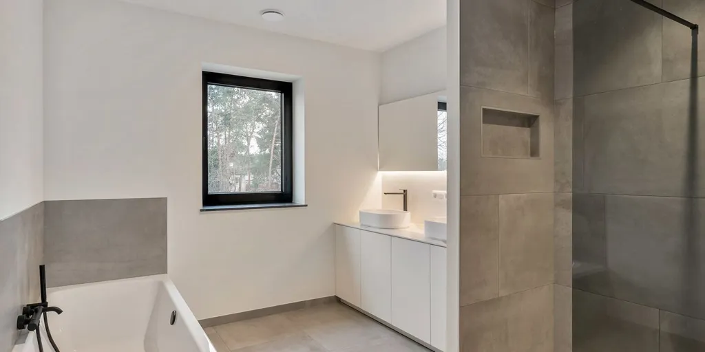 Salles de bain - Villa A+ Moderne avec Terrasse à Balen