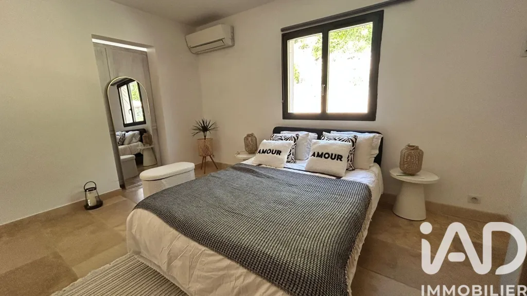 Chambres - Villa Contemporaine avec Vue Panoramique à Gémenos