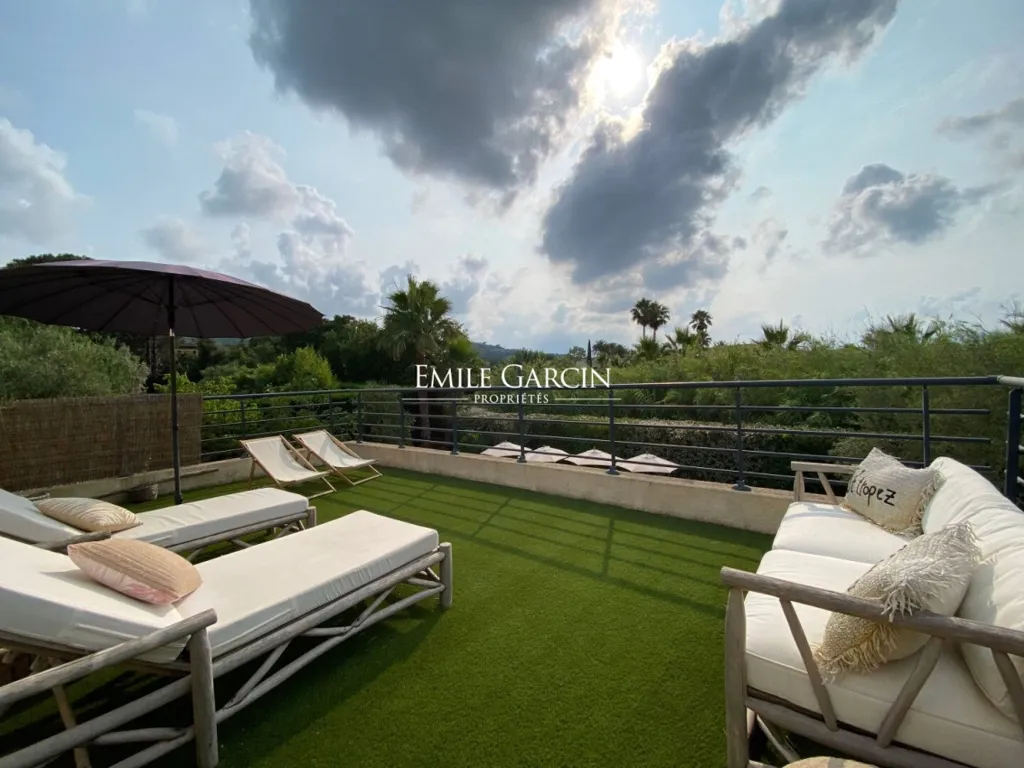 Terrazza - Modern Villa with Pool near Saint-Tropez