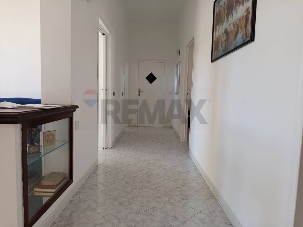 Esik - Apartment with Sea View Terrace in Central Piombino