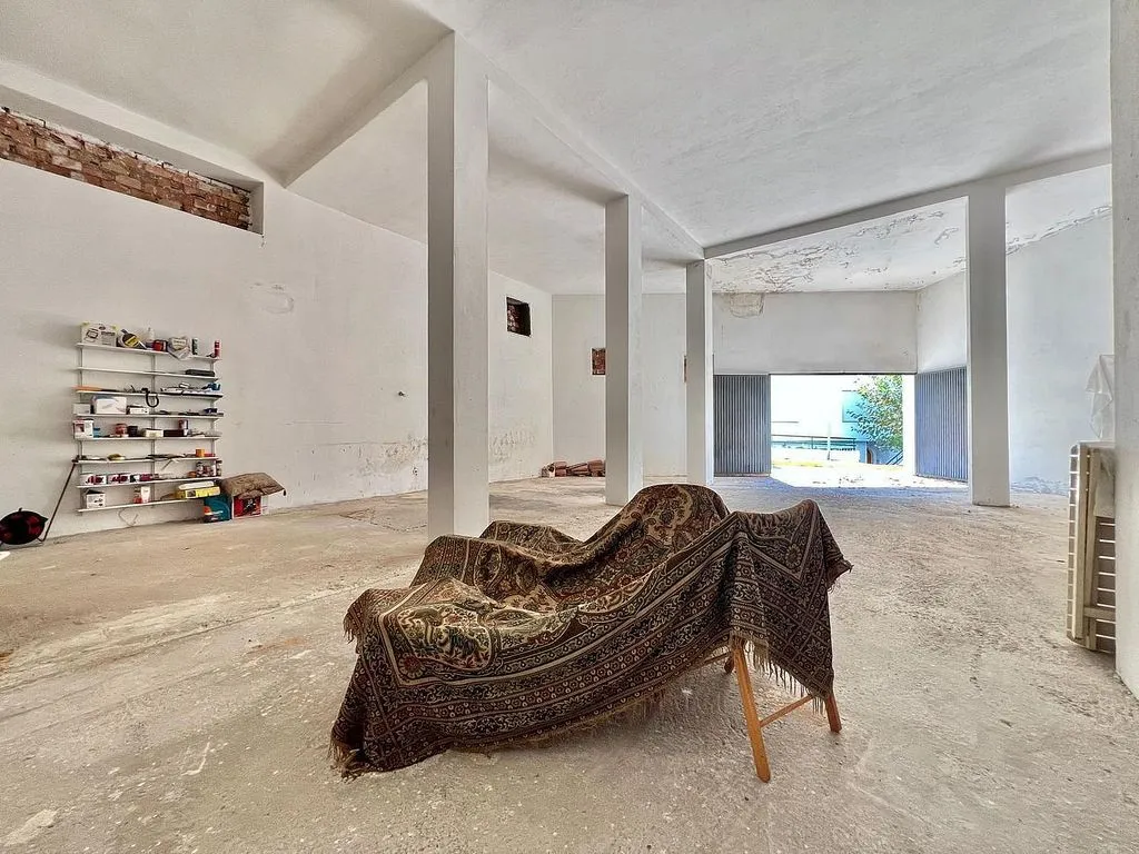 Pièces - Semi-detached House with Pool on National Road