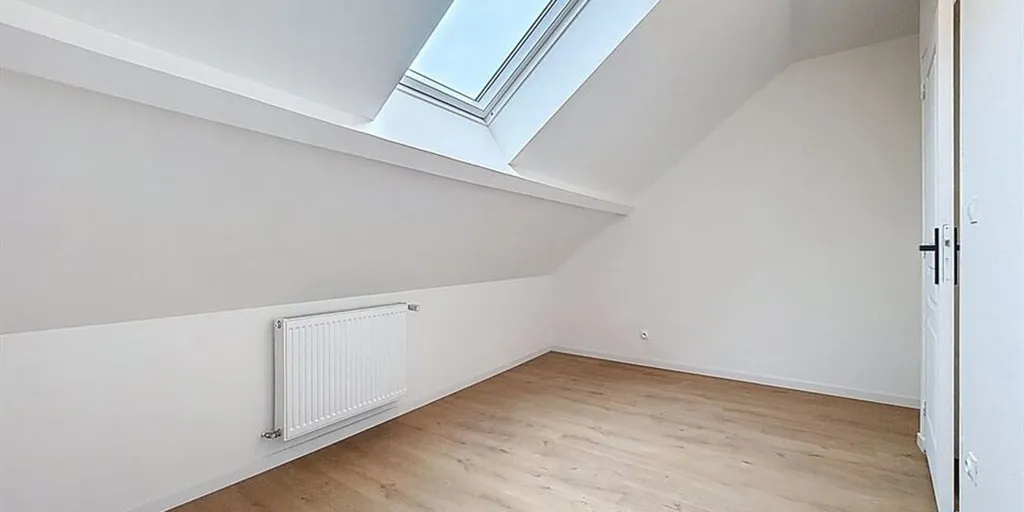 Pièces - Maison Rénovée avec Terrasse à Mouscron