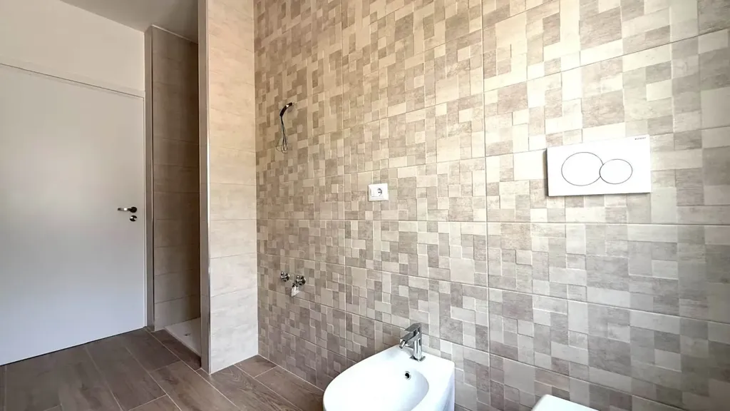 Vannitoad - Rustic Apartment with Balcony in Cecina