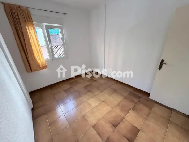 Rooms - Apartment with Climalit Windows in Reina Sofía