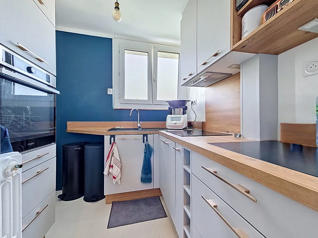 Cuisine - Appartement Rénové avec Balcon à Rueil Malmaison