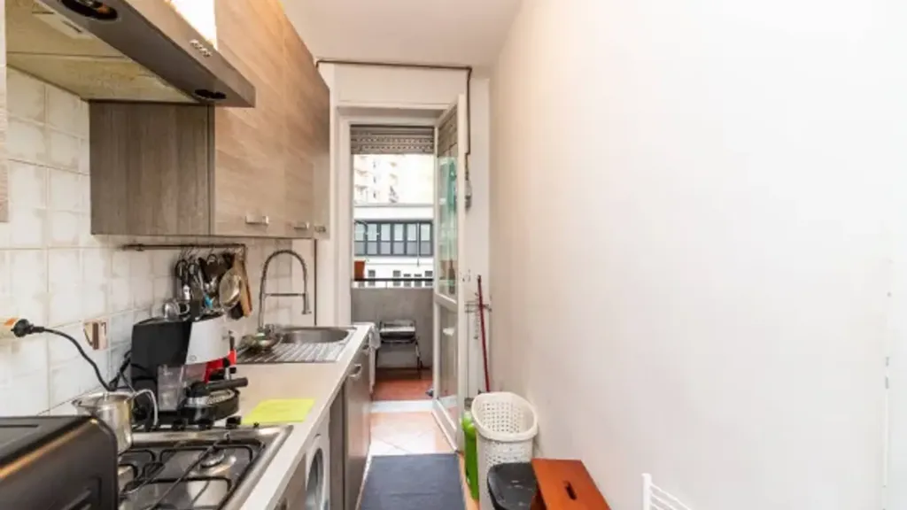 Cuisine - Studio Flat with Balcony in Cinisello Balsamo