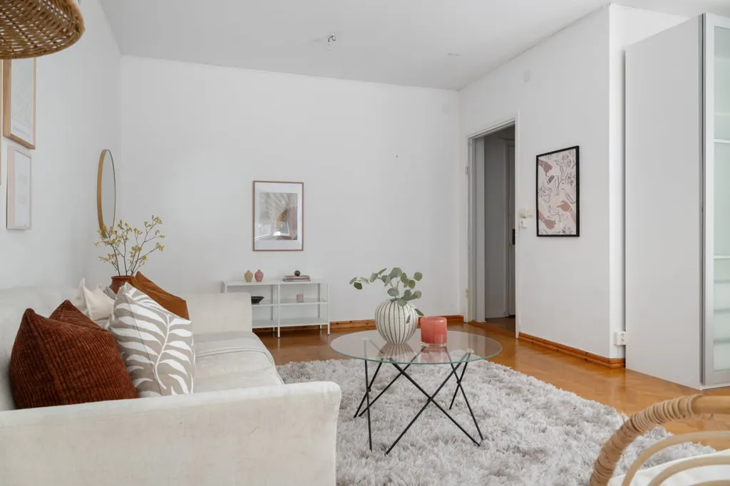 Elutuba - 30s-Style Flat with Garden in City Centre