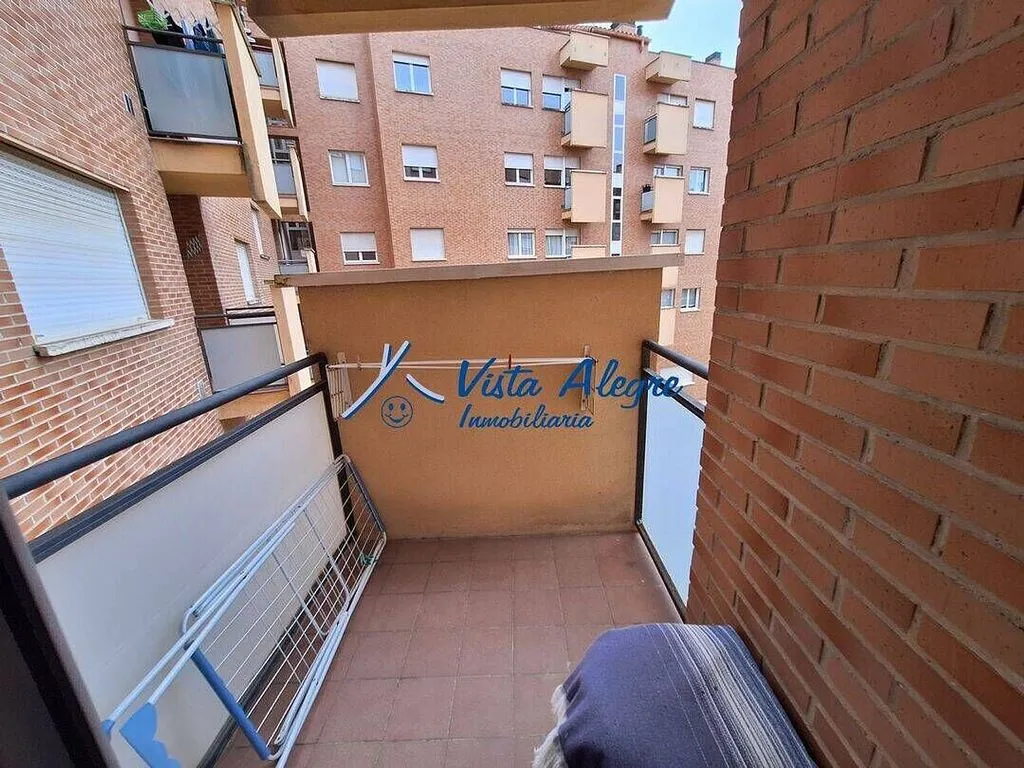 Rõdu - Apartment with Pool in Central Haro