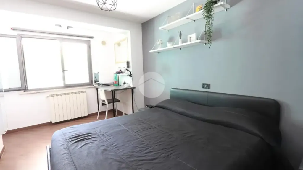 Chambres - Bifamiliare Portion with Private Garden in Pescara