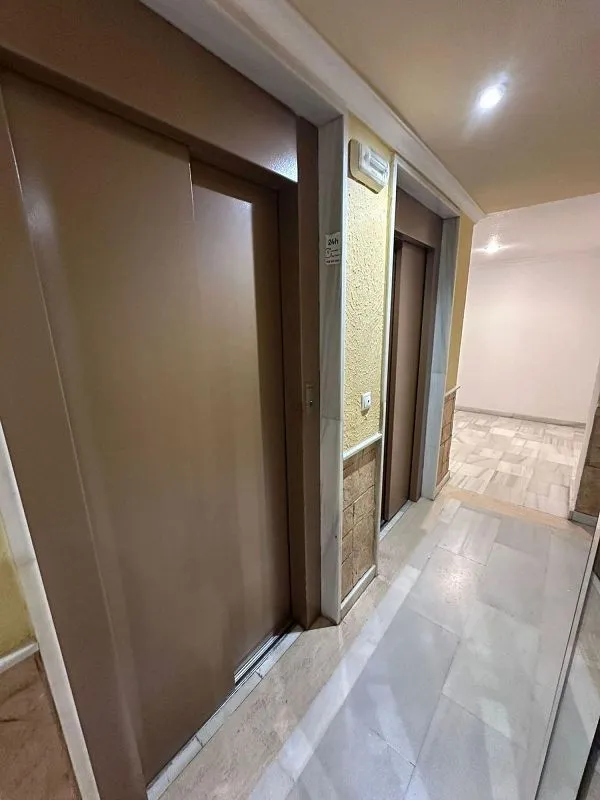 hallway_entrance