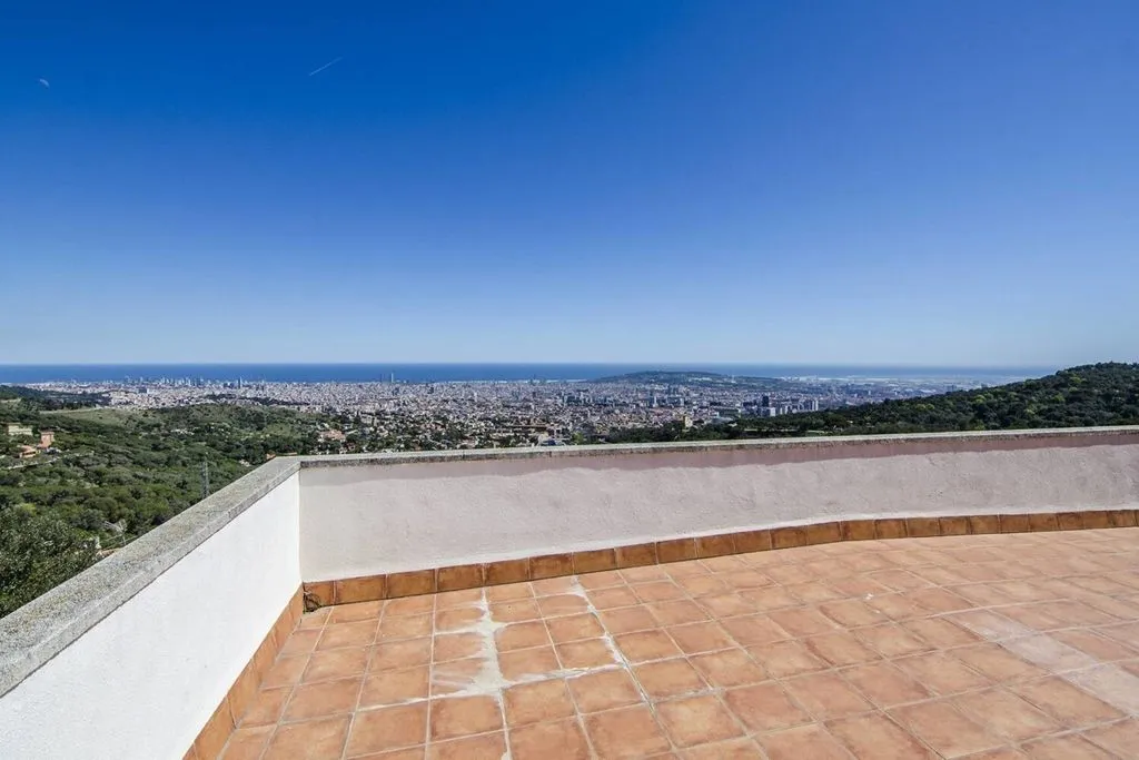 Terrass - Modern Tower with Sea View in Vallvidrera