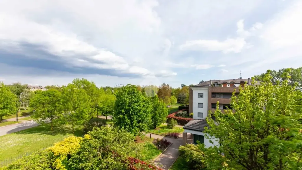 Õhuvaade - Penthouse with Terraces in Arese