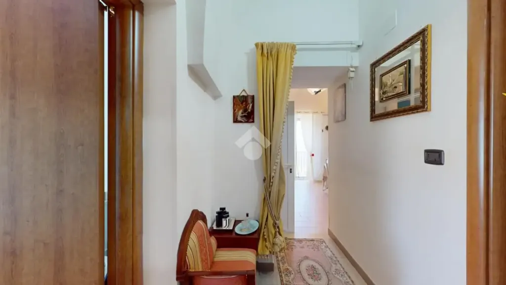 hallway_entrance