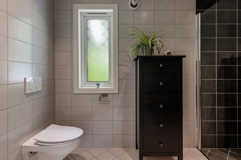 Salles de bain - Apartment with Holsfjorden View in Norway