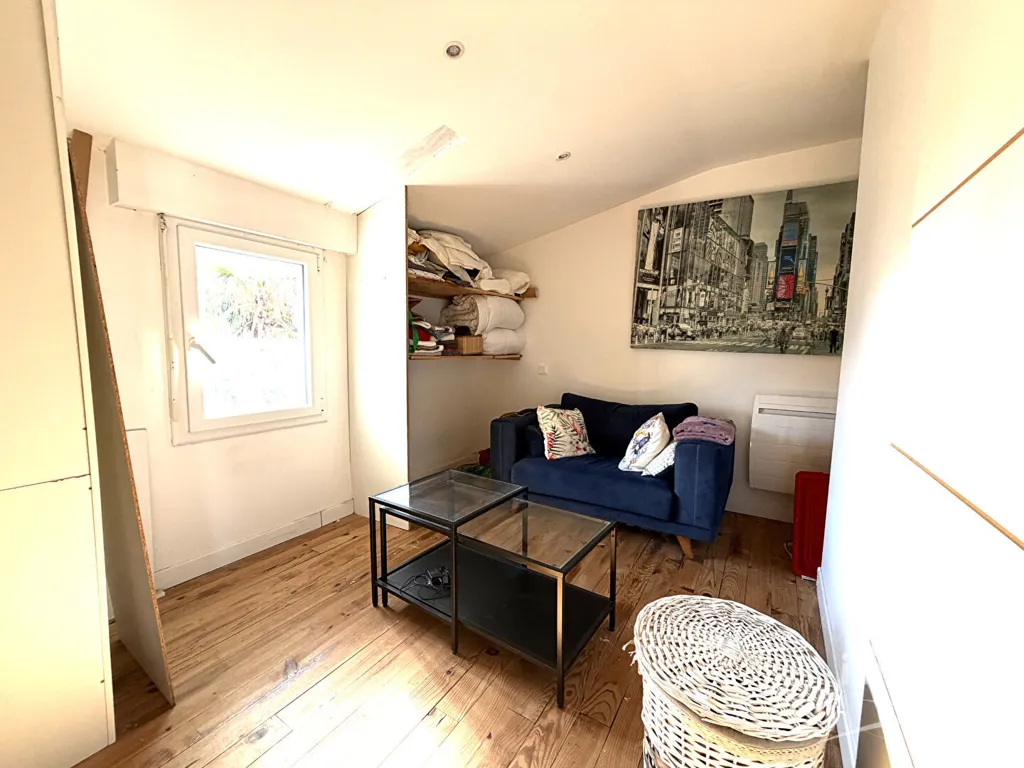Séjour - Appartement Duplex avec Jardin au Centre de Tosse