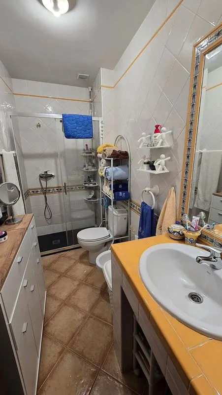 Bathrooms - Apartment with Pool and Terrace in Mijares