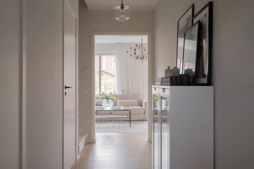 Esik - Terraced House with Garden in Tullinge