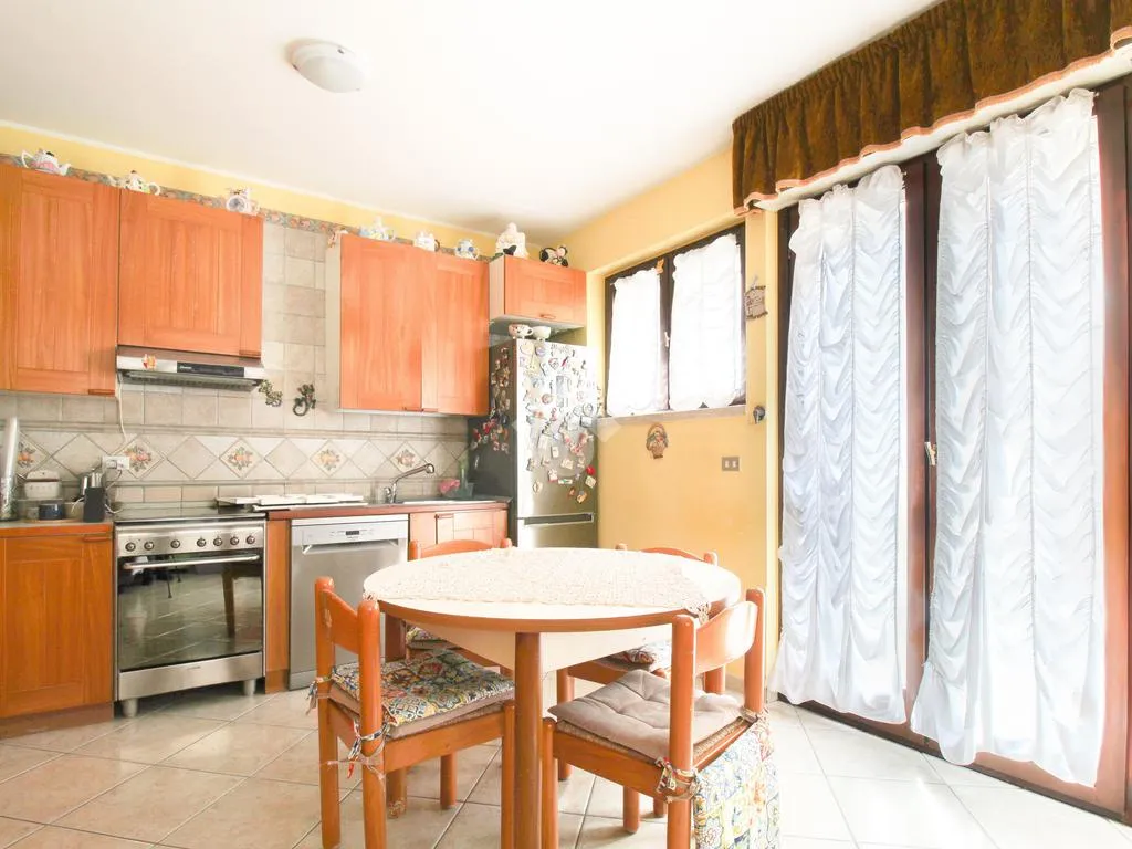 Söögituba - Semi-detached Villa with Private Courtyard in Città Sant'Angelo