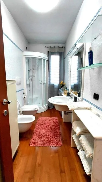 Bagni - Luxury Terraced House with Pool in Parma