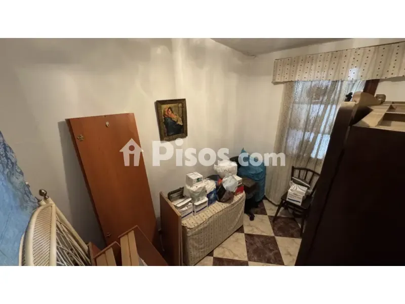 Magamistoad - Single-Storey House with Garden in Brenes