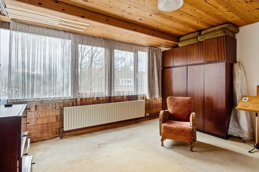 Chambres - Ferme à rénover avec écuries à Kapellen