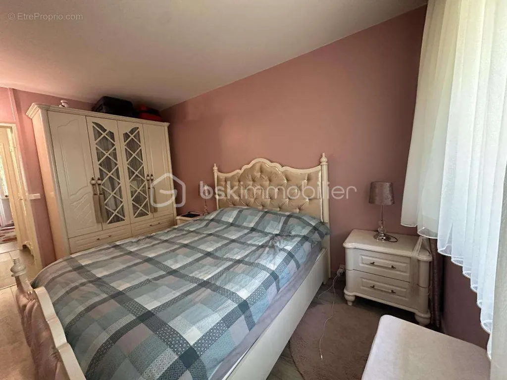 Magamistoad - Family Flat with Balcony in Ris-Orangis