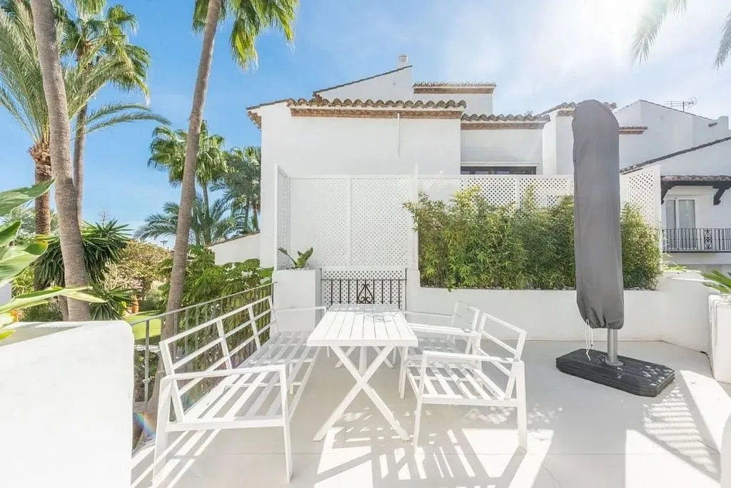 Terrass - Duplex with Pool in Marbella's Golden Mile