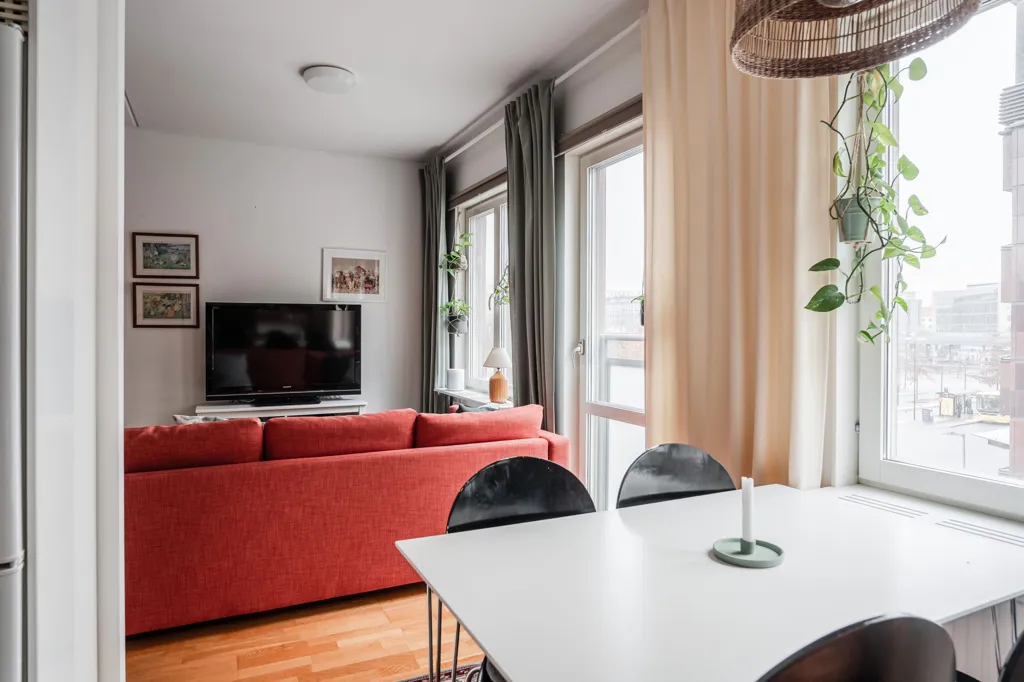 Salle à manger - Modern Flat with French Balcony in Central Uppsala