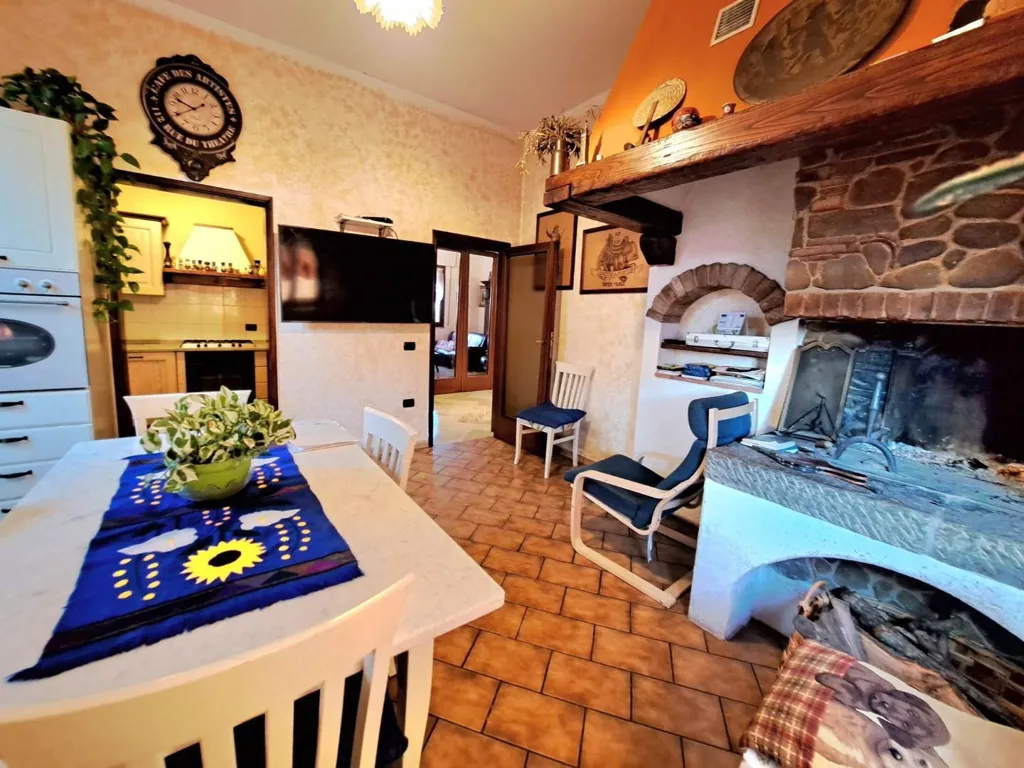 Villa with Garden in Fucecchio