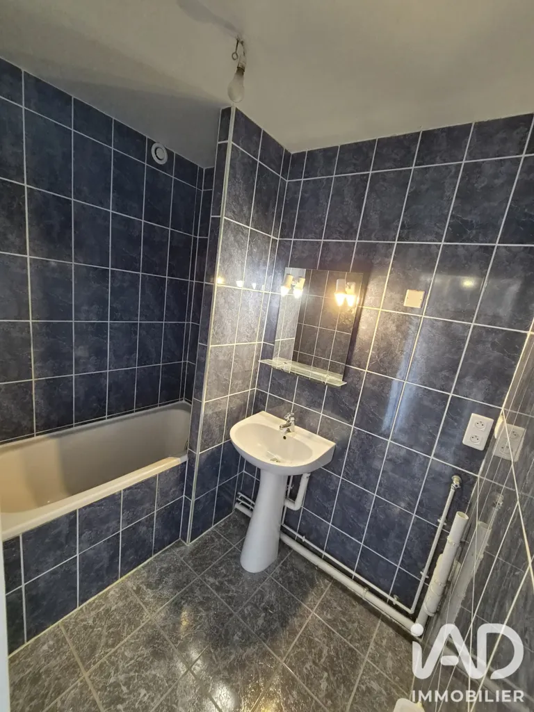 Vannitoad - T4 Apartment with Balcony in Yzeure