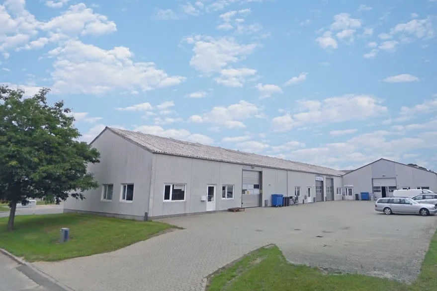 Välivaade - Warehouse with Office Space in Central Location