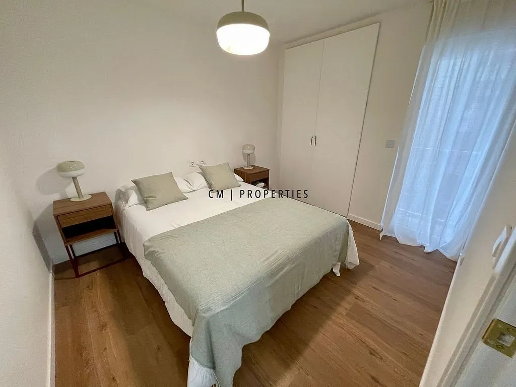 Chambres - Furnished Flat with Garage in Russafa, Valencia
