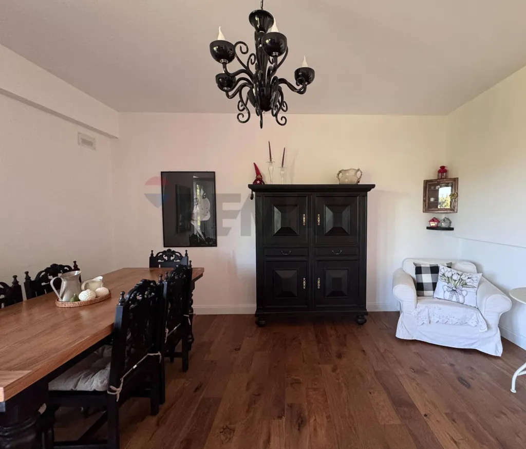 Salle à manger - Semi-detached Villa with Terrace in Campobasso