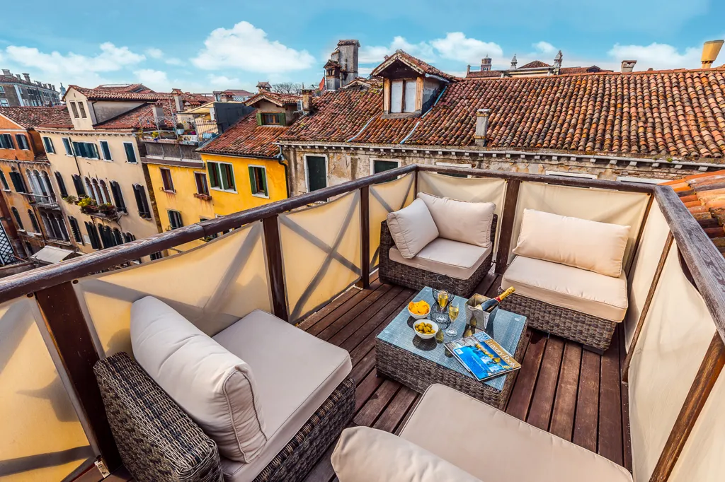 Terrass - Restored Apartment with Panoramic View in Venice