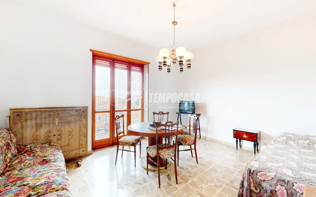 Elutuba - Three-Bedroom Flat with Panoramic View in Orbassano