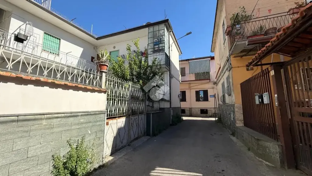 Välivaade - Three-Bedroom Flat with Terrace in Melito di Napoli