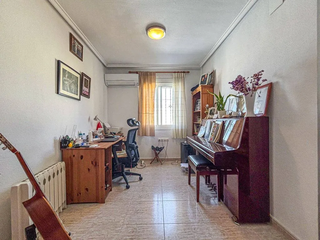 Kabinet - Luxury Semidetached House with Pool in Gran Alacant