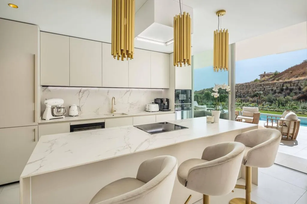 Kitchen - Luxury Apartment with Sea View in Mijas
